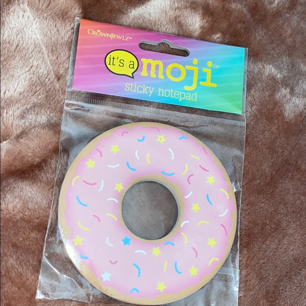 Emoji Notepad & Sticker Set - Picture 2 of 8